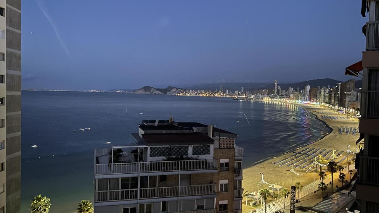 Benidorm Beach Apartment Luaran gambar