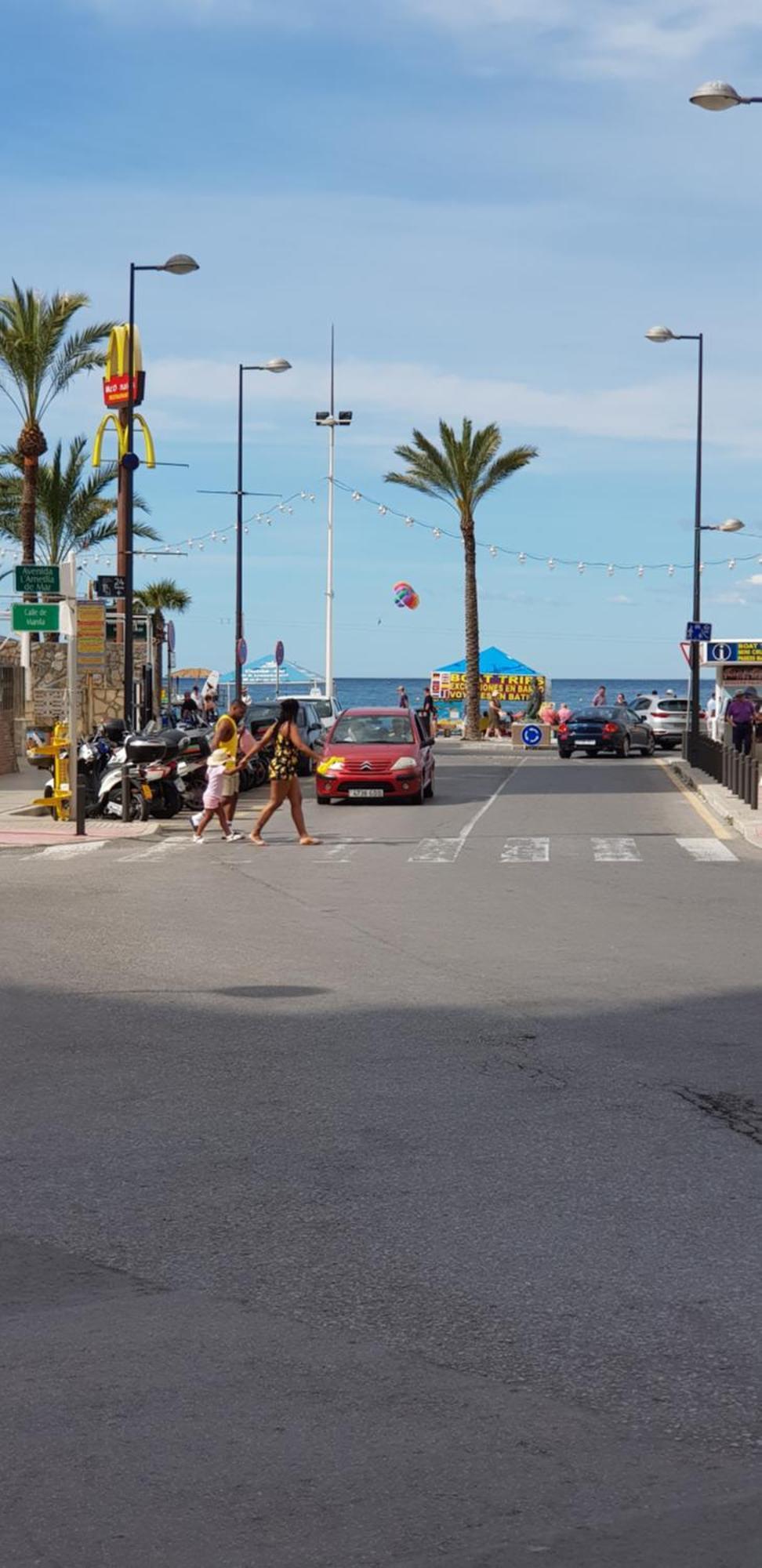 Benidorm Beach Apartment Luaran gambar