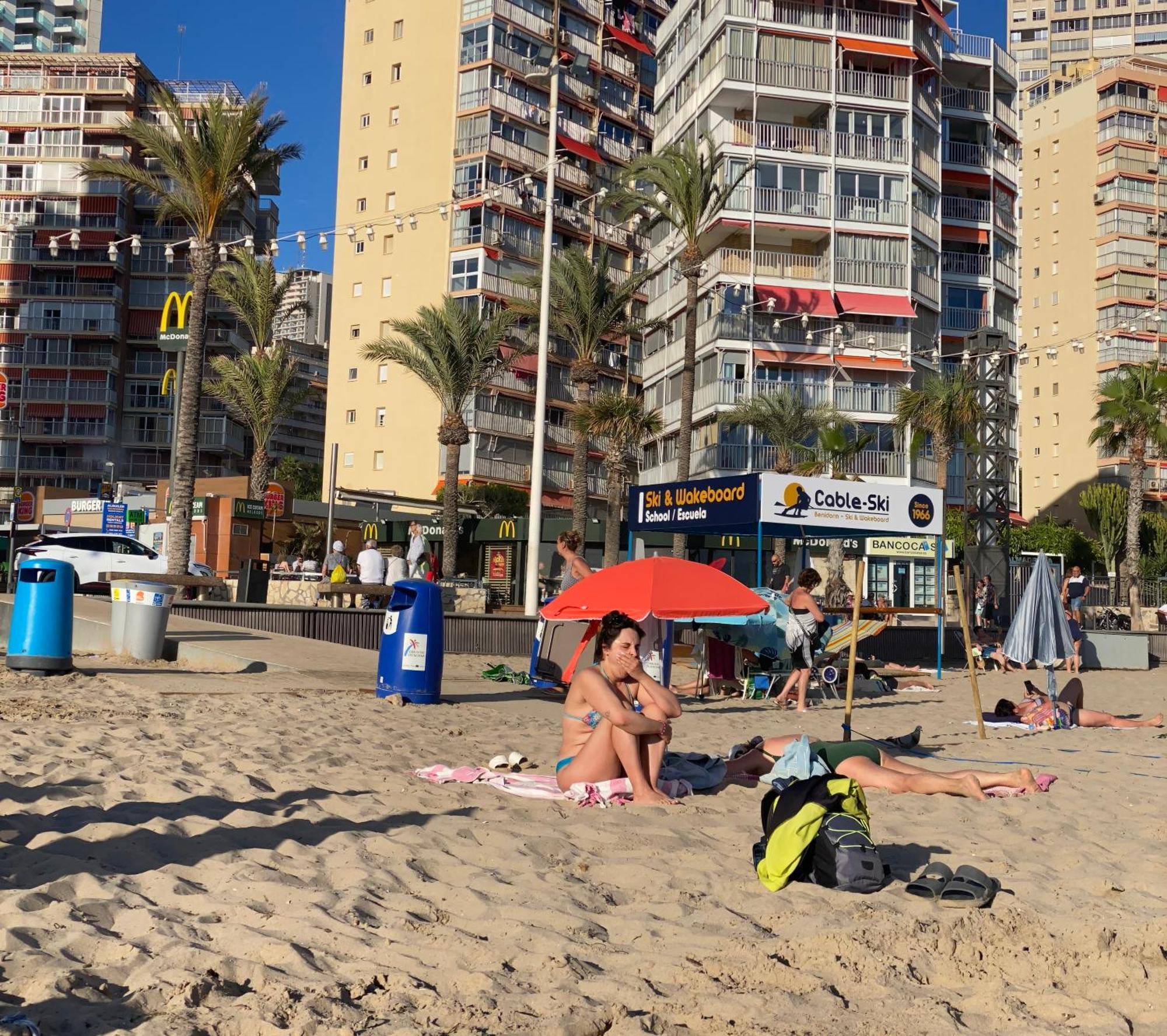Benidorm Beach Apartment Luaran gambar